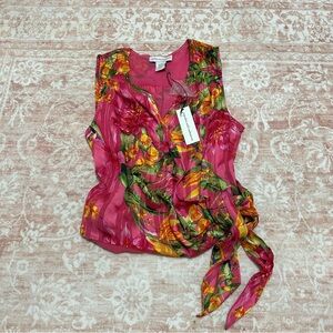 NWT Floral Wrap Cupcakes & Cashmere Tie Front Top 🌺